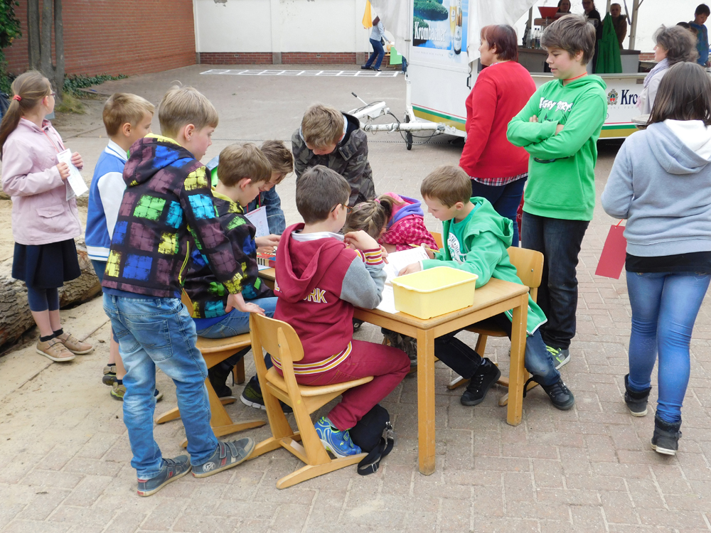 Nach der Feierstunde freuten sich Kinder aller Altersgruppen über ein buntes Spiel- und Spaßangebot.