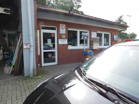 Hier gibt es Info-Blätter zum Humus, zur Pflanzerde und zum Mulch.