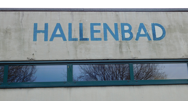 Sanierungsbedürftig: Das Hallenbad in Ankum.