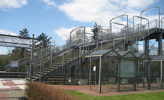 Die Stadt Bersenbrück zahlt 1/3 der Kosten für einen Aufzug am Bahnhof Bersenbrück, die Samtgemeinde 2/3: Mit dieser Aufteilung war die Mehrheit im Samtgemeinderat nicht einverstanden. Bis heute hat die Stadt Bersenbrück den Aufzug-Anbau noch nicht in Angriff genommen.