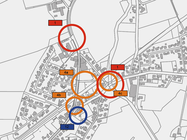 Der Kreis 4a markiert den Dorfplatz, der laut Projekt Dorfentwicklung ein öffentlicher Treffpunkt werden soll. Quelle Plan: Bericht „Dorfentwicklung Alfseeregion“.