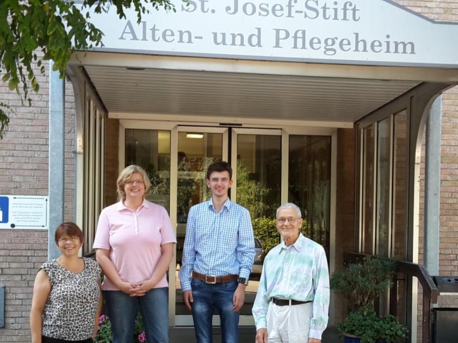 von links nach rechts: Erika Jellema, Andrea von der Haar, Steffen Zander, Axel Klinkewitz. Foto: UWG Stadt BSB.